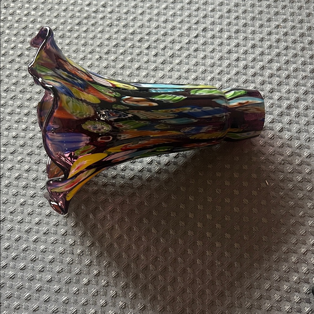 Murano Glass Millefiori 6 inch tall art trumpet ruffled rim for a 1.5" fitter. - Picture 5 of 5